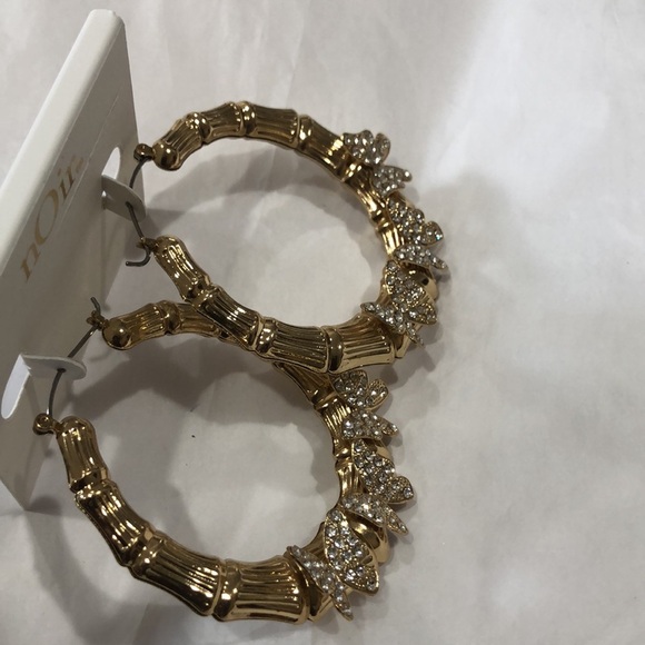 Gold plated pave butterfly adorned bamboo style oversized hoop earrings new - Picture 7 of 10